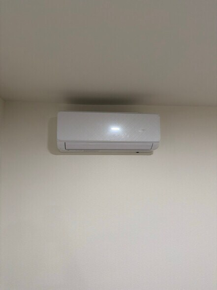 Building Photo - 718 Lamanche St