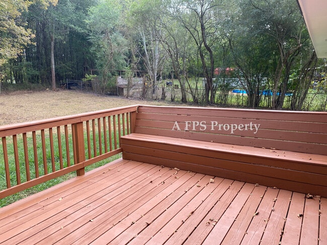 Building Photo - 194 Clairmount Dr SE