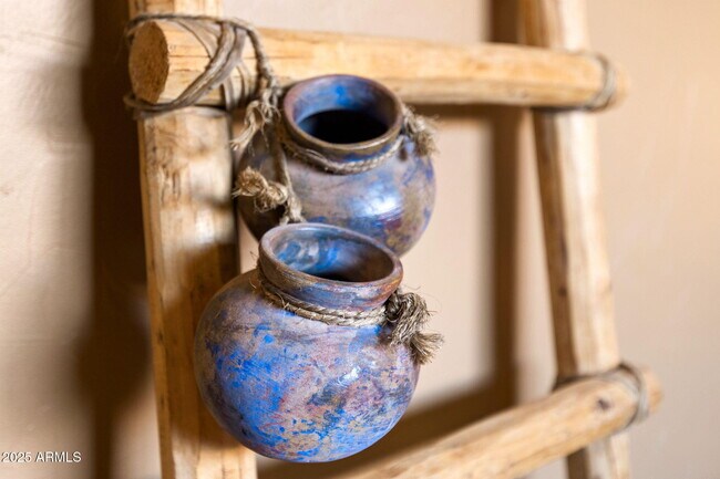 Building Photo - 9972 E Del Monte Ave