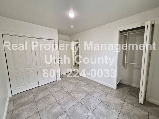 Building Photo - 30 S 100 W