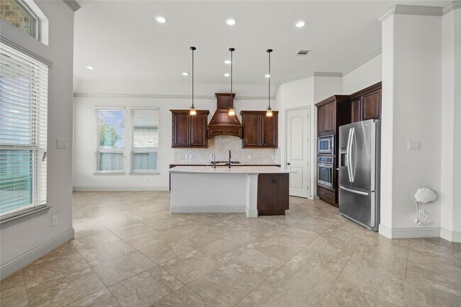 Building Photo - 1644 Longwood Glen Ln