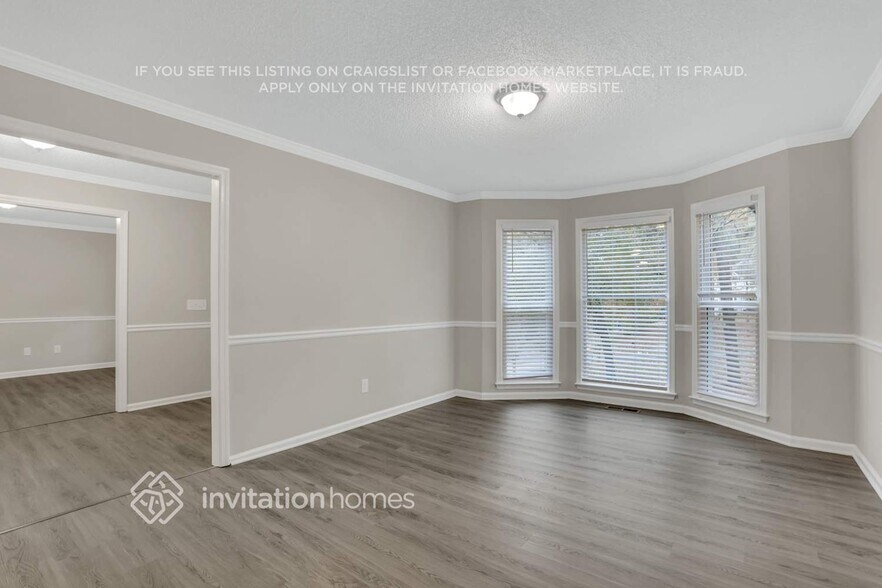 Building Photo - 1405 Silver Fox Run