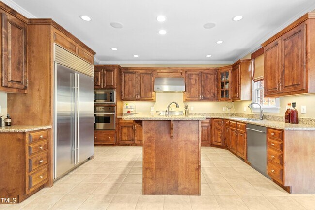 Building Photo - 2432 Baileys Landing Dr