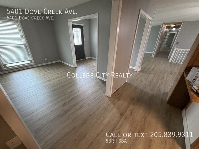 Building Photo - 5401 Dove Creek Ave