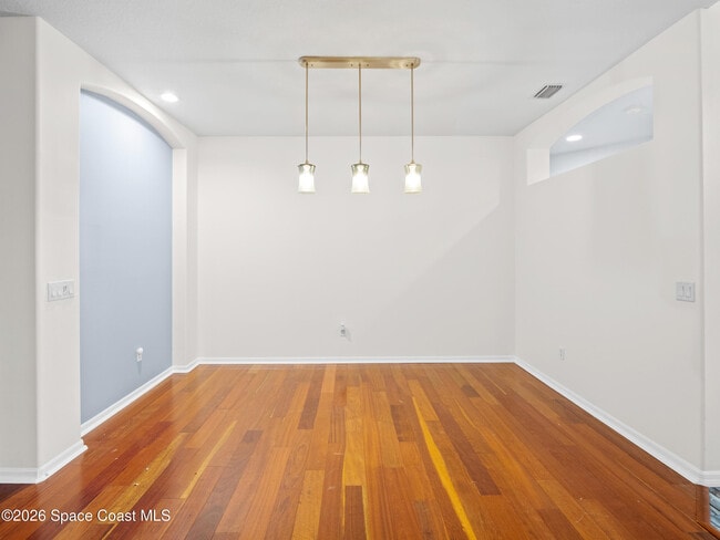 Building Photo - 1665 Ficus Point Dr