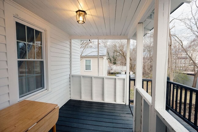 Building Photo - 217 Highland Ave