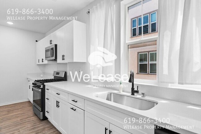 Building Photo - 5300 Calle Rockfish