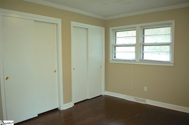 Building Photo - 506 Motor Boat Club Rd