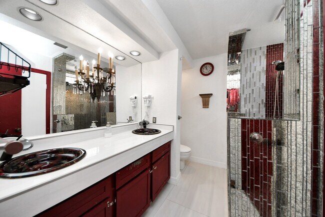 Building Photo - 7877 Kendalia Dr