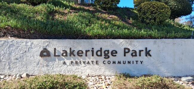 Primary Photo - 1437 Robin Ln