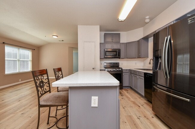 Building Photo - 4818 King Hallow Ln