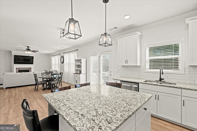 Building Photo - 141 Worthington Ln