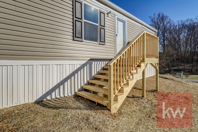 Building Photo - Chestnut St 119/Whispering Hills MHP