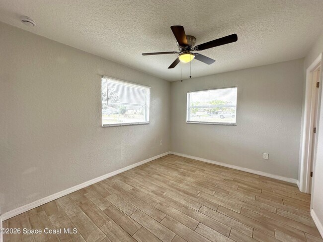 Building Photo - 2296 Shelby Dr