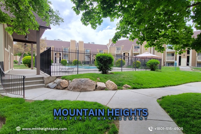 Building Photo - 450 E Creekside Cir
