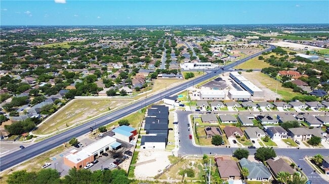 Building Photo - 2625 Warbler Ave