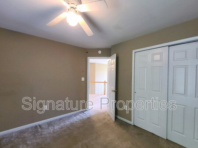 Building Photo - 4002 Mossy Bank Ln