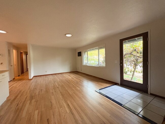 Building Photo - 3060 Onyx St