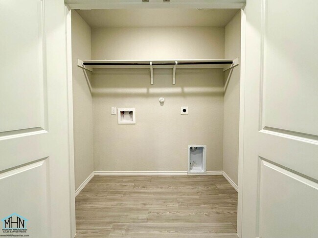 Building Photo - 5606 Dewberry Run