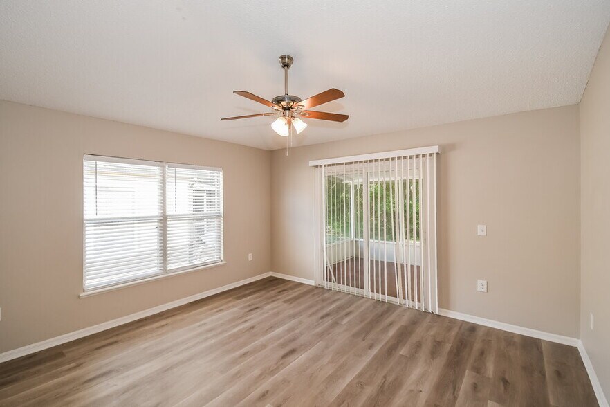 Building Photo - 7463 Lawn Tennis Ln