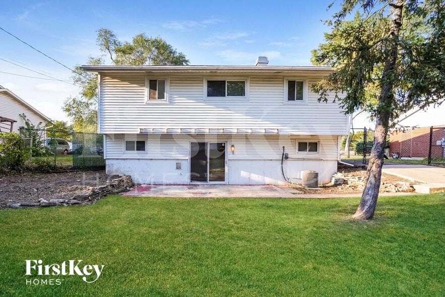 Building Photo - 2629 75th St