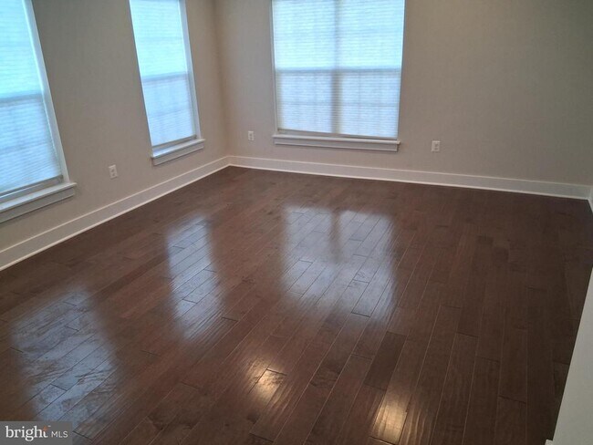 Building Photo - 5158 Ridgeview Retreat Dr