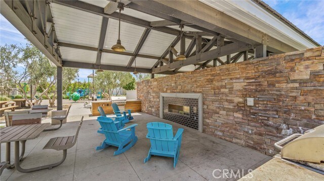 Building Photo - 16282 Meadowhouse Ave