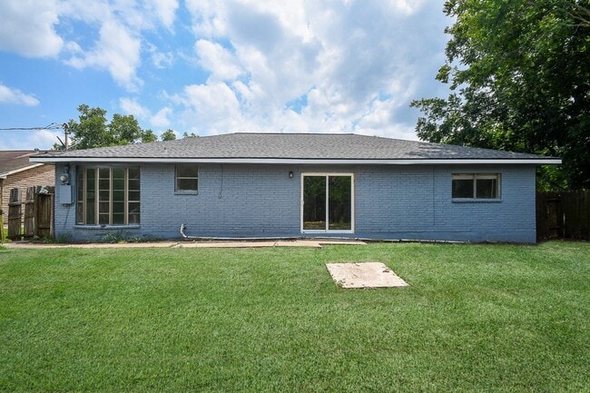 Building Photo - 12654 Monarch Rd
