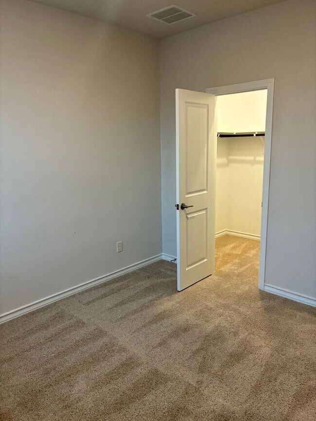 Building Photo - 3BR/2BA w/ Fenced Yard + Assigned Parking in Liberty Hill, TX