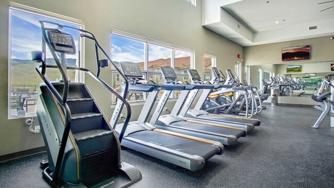 Building Photo - 6900 Sharlands Ave