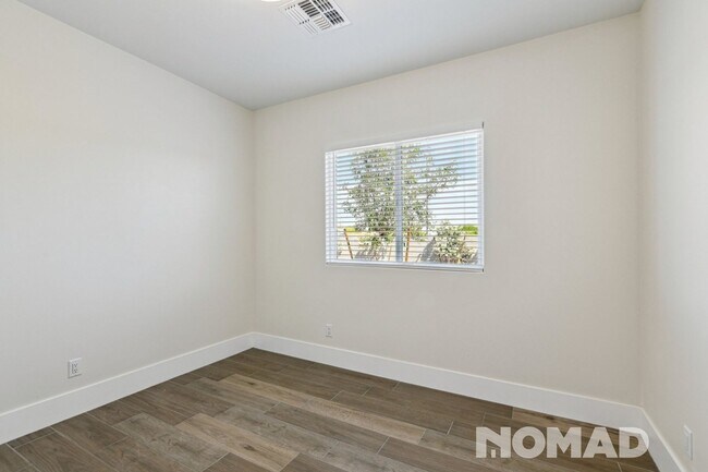 Building Photo - Brand New Charming 3BR House in Gilbert