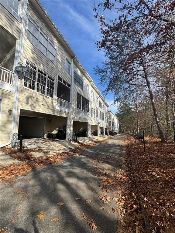 Building Photo - 1027 Pearl Point NE