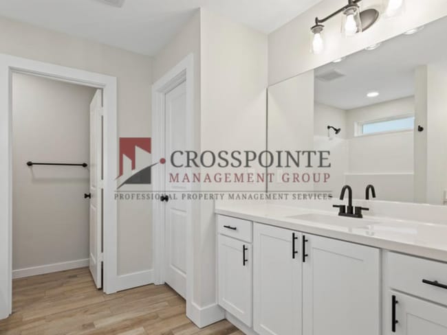 Building Photo - Beautiful and Spacious 3-Bedroom, 2-Bath Rental Home with Modern Finishes