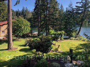 Building Photo - Charming Lake Front Apartment on Anderson Island