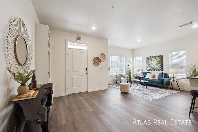 Building Photo - 664 Ute Peak Aly