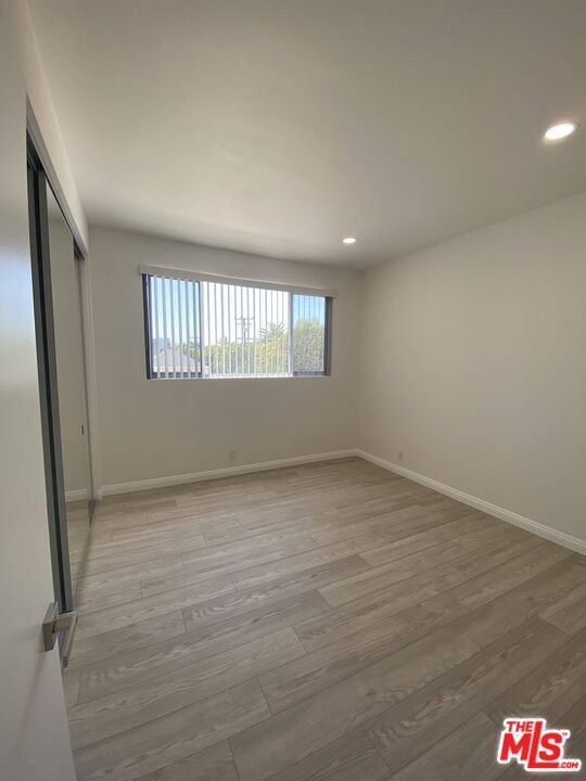 Building Photo - 511 San Vicente Blvd