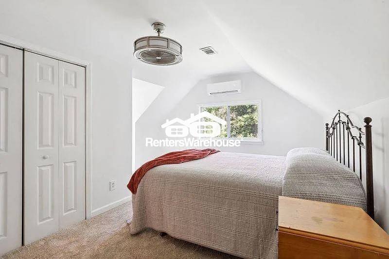 Building Photo - 1930 Normal St