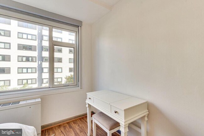 Building Photo - 1545 18th St NW