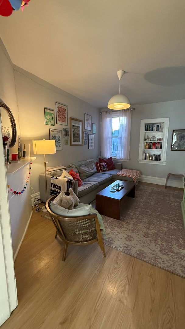Building Photo - Beautiful 3 or 4 Bedroom 2 Bathroom in Lawrenceville- Updated Ammenities and Fantastic Location!!