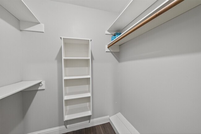 Building Photo - 7735 Teal Run Dr