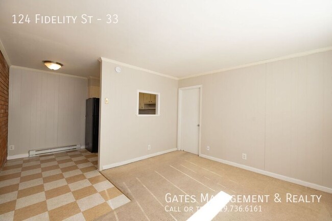 Building Photo - Very nice apartment convenient to everythi...