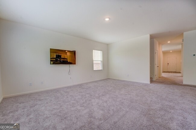 Building Photo - 7061 Rochford Dr