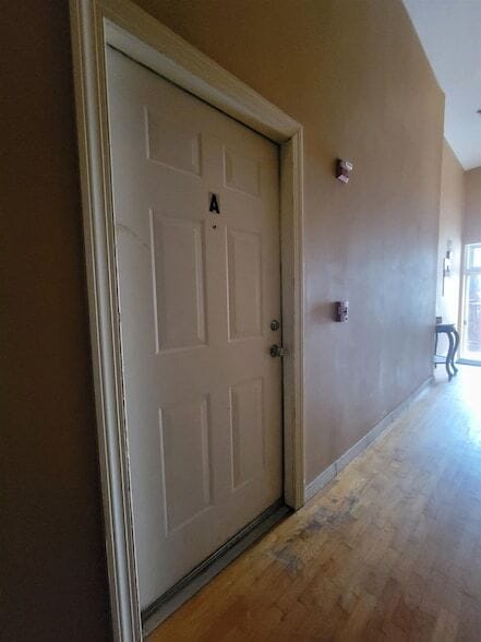 Building Photo - 409 W 53rd St