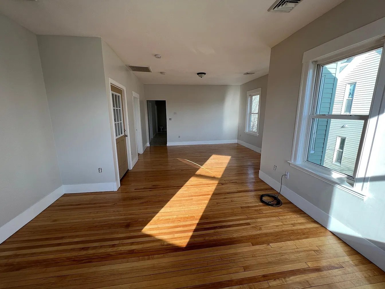 Building Photo - 13 Winthrop St