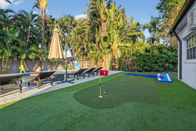 Building Photo - 2423 NE 202nd St