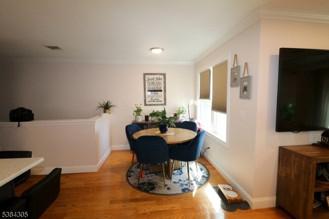 Building Photo - 349 Elm St