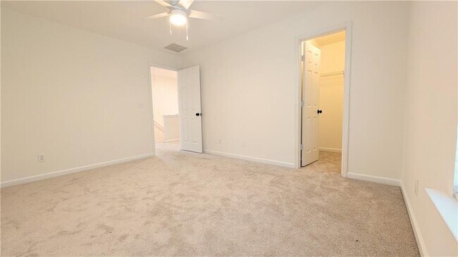 Building Photo - 521 Windstone Trail