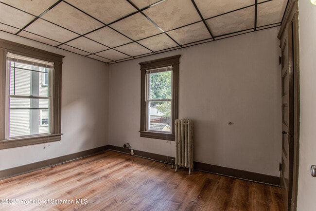 Building Photo - 1027 Woodlawn St