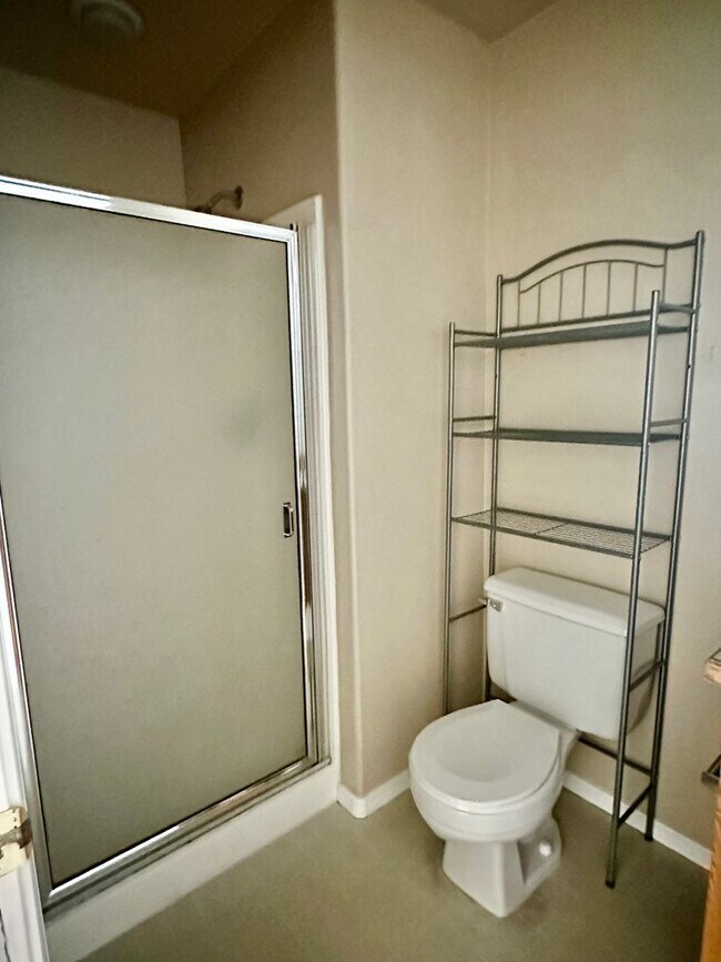 Building Photo - Cozy 3 Bed 2 Bath Home in SW Redmond!