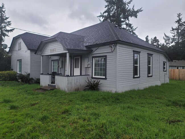 Building Photo - 6545 Thurston Rd